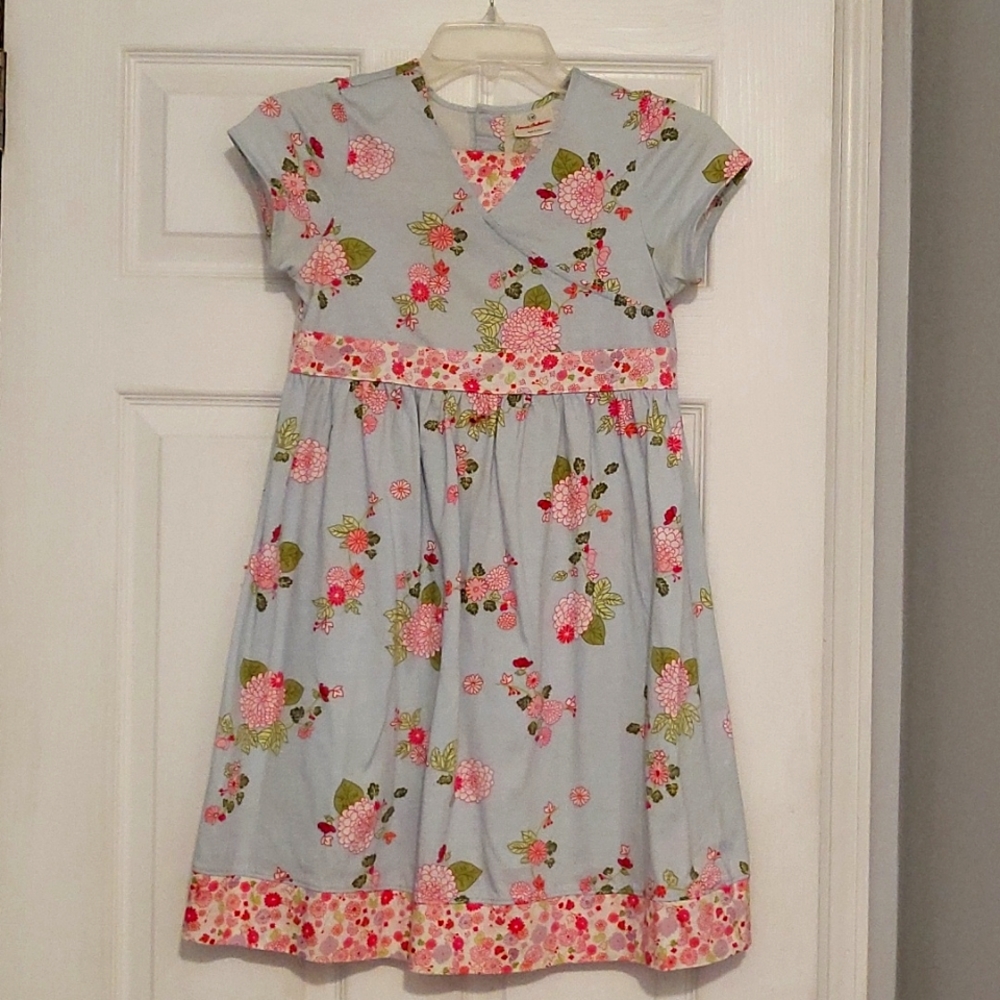 Hanna Anderson size 130 Floral Dress